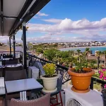 Arden Hotel