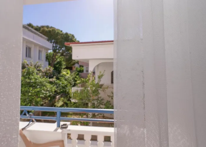 Arden Ντιντίμ