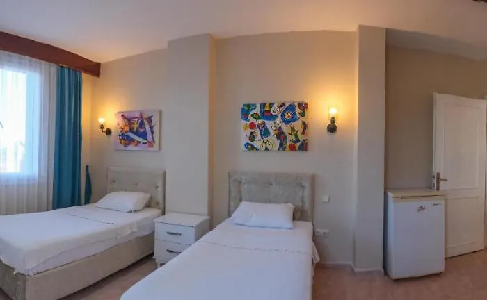 Arden 2* Ντιντίμ