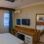 Arden Hotel 2*