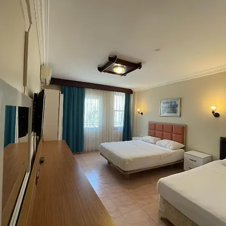 Arden Hotel 2*