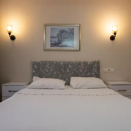 Hotel Arden 2*